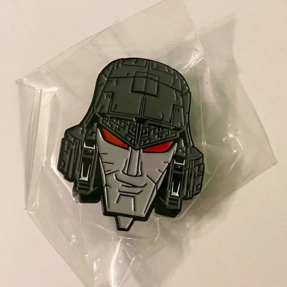 Lot of 5 Enamel Metal Pin  Double Rubber Backing Megatron Star Wars Skeletor - Picture 2 of 11